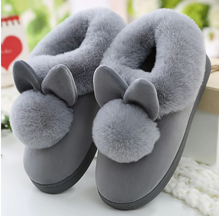 Fuzzy slippers superstar shoes women slippers 2019 winter new style cow suede indoor home slippers plus size 35-41